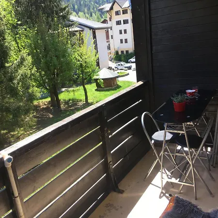 Face Au Mont Blanc Apartment *